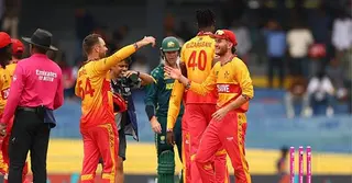 অস্ট্রেলিয়াকে হারিয়ে আত্মবিশ্বাসী জিম্বাবুয়ে; পা ফসকাতে চান না অধিনায়ক রাজা